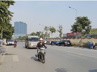 Bán khẩn Nhà lô góc Lê Trọng Tấn, 38 m2, KD đỉnh, chỉ 11 tỷ. Bán khẩn Nhà lô góc Lê Trọng Tấn, 38 m2, KD đỉnh, chỉ 11 tỷ.