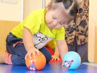 Cần tuyển gấp cô giúp việc nhàn làm việc lâu dài với gia đình Cần tuyển gấp cô giúp việc nhàn làm việc lâu dài với gia đình
