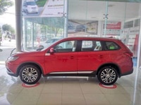 Bán Outlander 2.0L 7 chỗ, Giá xe Outlander tốt nhất,Xe 7 chỗ Outlander Bán Outlander 2.0L 7 chỗ, Giá xe Outlander tốt nhất,Xe 7 chỗ Outlander