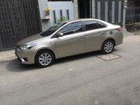 Cần bán chiếc Toyota Vios E 2017 số sàn màu vàng cát xe mới Cần bán chiếc Toyota Vios E 2017 số sàn màu vàng cát xe mới