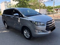 Cần bán xe Toyota Innova 2017 số sàn màu xám bạc phom mới Cần bán xe Toyota Innova 2017 số sàn màu xám bạc phom mới