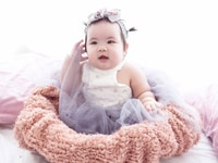 Cần tuyển 1 nữ giúp việc nhà phụ chăm bé có kinh nghiệm về chăm bé. Cần tuyển 1 nữ giúp việc nhà phụ chăm bé có kinh nghiệm về chăm bé.
