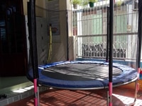 Sàn nhún Trampoline - bạt nhún lò xo Sàn nhún Trampoline - bạt nhún lò xo