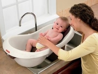 Cần tìm giúp việc có kinh nghiệm chăm bé Cần tìm giúp việc có kinh nghiệm chăm bé