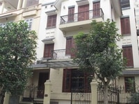 Cho thuê biệt thự Nàng Hương,Nguyễn Trãi.Dt 180m.3,5 tầng.Giá 30tr/th Cho thuê biệt thự Nàng Hương,Nguyễn Trãi.Dt 180m.3,5 tầng.Giá 30tr/th