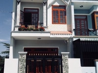 Bất Động Sản Long An . Nhà phố 1 trệt 1 lầu đường rộng thoáng mát Bất Động Sản Long An . Nhà phố 1 trệt 1 lầu đường rộng thoáng mát