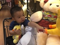 Gia đình tôi cần tuyển gấp một cô giúp việc chăm trẻ. Gia đình tôi cần tuyển gấp một cô giúp việc chăm trẻ.