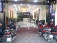 NHÀ VIP Cho thuê mặt phố phố huế DT 150m2x 3 tầng, MT 7m, Thuê 200tr / NHÀ VIP Cho thuê mặt phố phố huế DT 150m2x 3 tầng, MT 7m, Thuê 200tr /