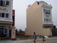 Cần tiền bán gấp lô đất mặt tiền đường trần đại nghĩa 1,3 tỷ, có gpxd Cần tiền bán gấp lô đất mặt tiền đường trần đại nghĩa 1,3 tỷ, có gpxd