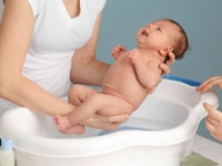 Cần tuyển gâp 1 cô giúp việc gia đình lương 7tr/tháng Cần tuyển gâp 1 cô giúp việc gia đình lương 7tr/tháng