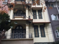 Cho thuê nhà riêng trong ngõ Trần Duy Hưng , Cầu Giấy . DT:70 m Cho thuê nhà riêng trong ngõ Trần Duy Hưng , Cầu Giấy . DT:70 m