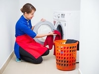 Cần tuyển gấp 1 cô giúp việc gia đình lương cao. Cần tuyển gấp 1 cô giúp việc gia đình lương cao.