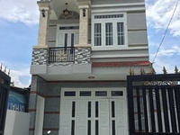 Bán gâp nhà mới xây 1 tret 1 lầu gần chợ Bình Chánh, 100m2, 650tr. Bán gâp nhà mới xây 1 tret 1 lầu gần chợ Bình Chánh, 100m2, 650tr.