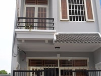 Nhà 1 lầu 6 phòng ngủ đường Tôn Đản quận 4 Nhà 1 lầu 6 phòng ngủ đường Tôn Đản quận 4