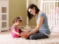 Cần tìm 1 người giữ trẻ 1 người giúp việc nhà 1 người chăm người già Cần tìm 1 người giữ trẻ 1 người giúp việc nhà 1 người chăm người già
