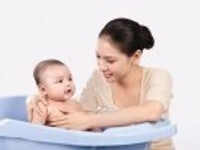 Cần gấp 2 người giúp việc nhà va trông trẻ Cần gấp 2 người giúp việc nhà va trông trẻ