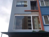 Bán nhà 3,2 tỷ ô tô đậu cửa 36 m2*5 tầng phố Ngô Thì Nhậm - Hà Đông Bán nhà 3,2 tỷ ô tô đậu cửa 36 m2*5 tầng phố Ngô Thì Nhậm - Hà Đông