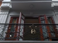 Cần bán nhà riêng 5 tầng thiết kế đẹp, nằm ngay sau khu chung cư Cần bán nhà riêng 5 tầng thiết kế đẹp, nằm ngay sau khu chung cư