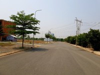 Bán gấp 3 lô thổ cư MT Đường ĐT 826, gần Ngã tư Xoài Đôi, Cần Đước, LA Bán gấp 3 lô thổ cư MT Đường ĐT 826, gần Ngã tư Xoài Đôi, Cần Đước, LA