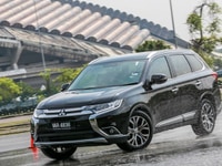 Xe SUV Outlander 7 chỗ Cap Cấp. Giá 807,5 triệu, Xe Outlander Giá tốt Xe SUV Outlander 7 chỗ Cap Cấp. Giá 807,5 triệu, Xe Outlander Giá tốt