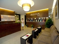Cần thuê nhà mặt tiền đẹp. Có lầu mở SPA Cần thuê nhà mặt tiền đẹp. Có lầu mở SPA