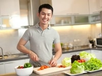 Cần gấp 1 người giữ trẻ 1 người giúp việc nhà 1 người chăm người già Cần gấp 1 người giữ trẻ 1 người giúp việc nhà 1 người chăm người già