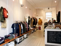 Sang nhượng shop thời trang Hàng Nón, 16m2, MT 3m, thuê 15tr Sang nhượng shop thời trang Hàng Nón, 16m2, MT 3m, thuê 15tr