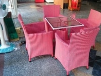 Bàn ghế cafe mây nhựa màu sắc đa dạng Bàn ghế cafe mây nhựa màu sắc đa dạng