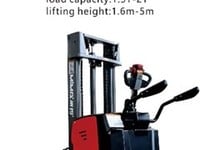 Xe nâng chất lượng giá cạnh tranh Xe nâng chất lượng giá cạnh tranh