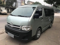 Cần bán xe Toyota Hiace 2009 số sàn máy xăng màu bạc xe đang sử dụng. Cần bán xe Toyota Hiace 2009 số sàn máy xăng màu bạc xe đang sử dụng.