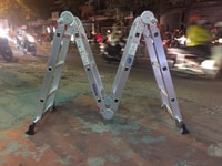 Thanh lý thang nhôm chữ M 3m7 hàng nhập khẩu giá rẻ Thanh lý thang nhôm chữ M 3m7 hàng nhập khẩu giá rẻ