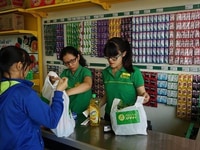 Tuyển gấp 2 nhân viên thu ngân làm việc tại quầy Tuyển gấp 2 nhân viên thu ngân làm việc tại quầy