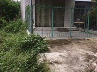 Chính chủ cần bán căn nhà 2 phòng ngủ 100m2 gần quốc lộ 13 Chính chủ cần bán căn nhà 2 phòng ngủ 100m2 gần quốc lộ 13