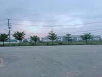 Nhà xây mới 100% mặt tiền đường, sổ hồng riêng Nhà xây mới 100% mặt tiền đường, sổ hồng riêng