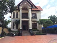 Cần Cho Thuê Villa 1200m2 Mặt Tiền Đường Nguyễn Ư Dĩ, Thảo Điền Q2 . Cần Cho Thuê Villa 1200m2 Mặt Tiền Đường Nguyễn Ư Dĩ, Thảo Điền Q2 .