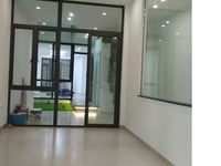 Văn phòng tầng 1 ở ngõ 210 đội cấn diện tích 100m2 oto để cửa Văn phòng tầng 1 ở ngõ 210 đội cấn diện tích 100m2 oto để cửa