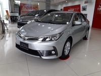 Bán xe Toyota Altis 1.8E CVT khuyến mãi 10 món Bán xe Toyota Altis 1.8E CVT khuyến mãi 10 món