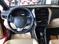 Bán xe Toyota Yaris 2018 NEW Nhập Khẩu Nguyên Chiếc Bán xe Toyota Yaris 2018 NEW Nhập Khẩu Nguyên Chiếc