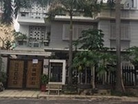 CC cần bán biệt thự MT đường 32A . BTĐ B . 10x20m . 3 tấm CC cần bán biệt thự MT đường 32A . BTĐ B . 10x20m . 3 tấm
