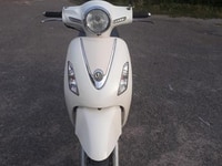 Xe Elizabeth Attila màu trang, Bánh mâm thắng đia số 70 chính chủ Xe Elizabeth Attila màu trang, Bánh mâm thắng đia số 70 chính chủ
