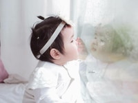 Tôi cần cô giúp việc nhanh nhẹn, yêu trẻ, làm lâu dài. Tôi cần cô giúp việc nhanh nhẹn, yêu trẻ, làm lâu dài.