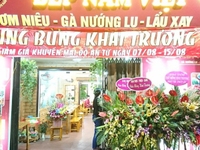 Tuyển nhân viên nam nữ chạy bàn , tạp vụ , nhà hàng tại hà nội Tuyển nhân viên nam nữ chạy bàn , tạp vụ , nhà hàng tại hà nội