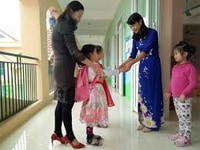 Gia đình cần tìm 2 người phụ việc,1 giữ trẻ,1 người chăm bà tại TPHCM Gia đình cần tìm 2 người phụ việc,1 giữ trẻ,1 người chăm bà tại TPHCM