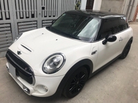 Mình cần bán Mini cooper 2015 nhập Anh màu trắng xe mới tinh. Mình cần bán Mini cooper 2015 nhập Anh màu trắng xe mới tinh.