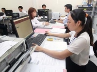 Tuyển nhân viên: - Hỗ trợ bộ phận tuyển dụng - Hướng dẩn đào tạo Tuyển nhân viên: - Hỗ trợ bộ phận tuyển dụng - Hướng dẩn đào tạo