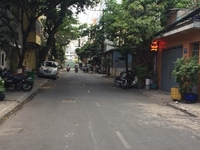 Bán nhà MT Sầm Sơn khu Sân Bay, DT 5x25m, 1 trệt 3 lầu, thu nhập 40tr Bán nhà MT Sầm Sơn khu Sân Bay, DT 5x25m, 1 trệt 3 lầu, thu nhập 40tr