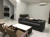 Bán gấp nhà Ecolake 1 trệt 1 lầu, đã hoàn thiện và tặng nội thất Bán gấp nhà Ecolake 1 trệt 1 lầu, đã hoàn thiện và tặng nội thất