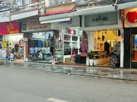 Mặt phố Hàng Đào, căn duy nhất bán đến nay có mặt tiền 5m, 120 tỷ Mặt phố Hàng Đào, căn duy nhất bán đến nay có mặt tiền 5m, 120 tỷ