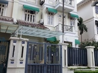 Gia đình cần bán căn biệt thự trong KĐT Ciputra, quận Tây Hồ. Gia đình cần bán căn biệt thự trong KĐT Ciputra, quận Tây Hồ.