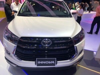 Innova 2.0 ventuner màu trắng ngọc trai mới Innova 2.0 ventuner màu trắng ngọc trai mới